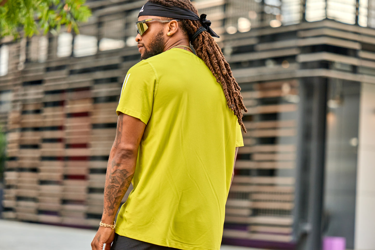 Men's Own the Run B Tee - Preloved Lime