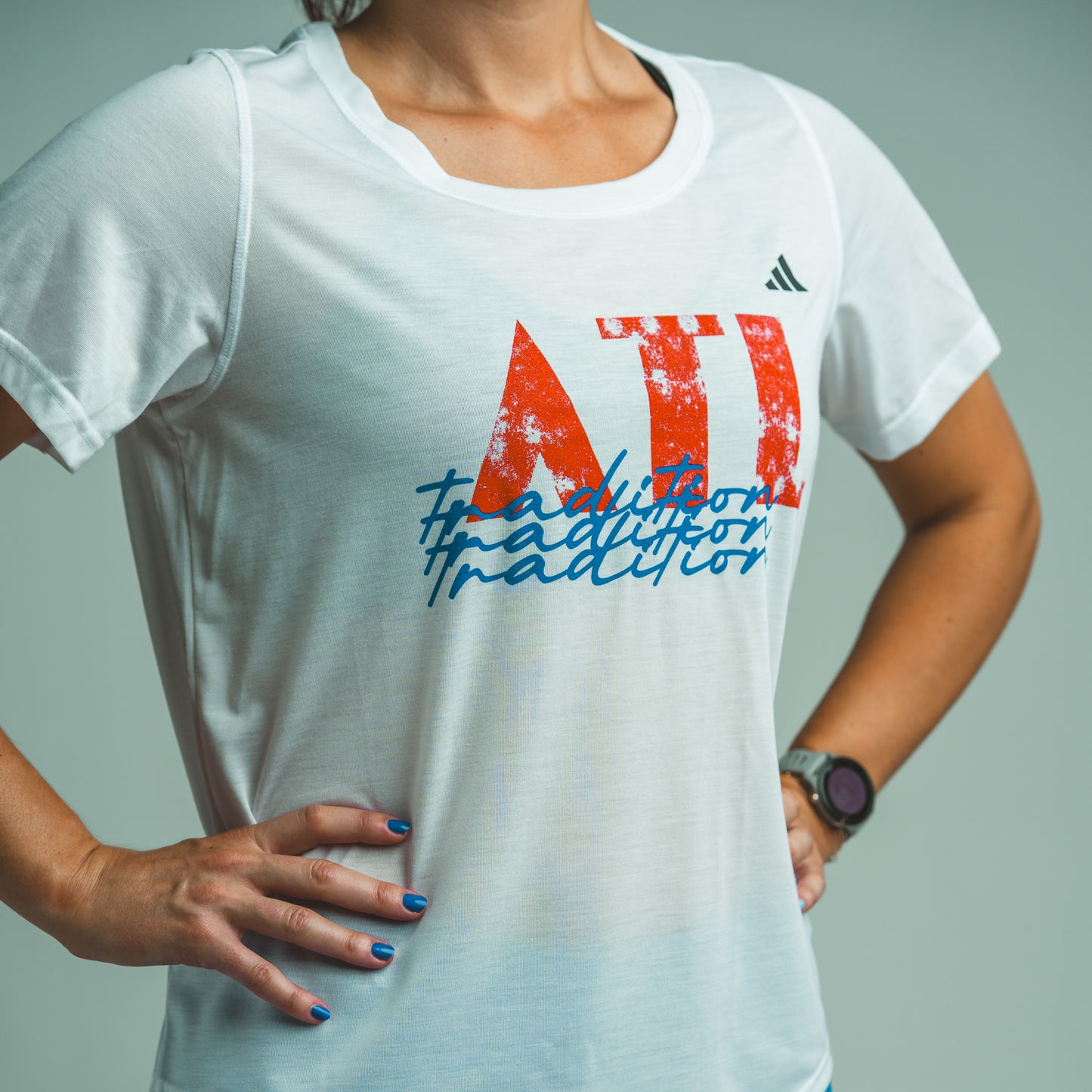 Women's WE MIN SCP TEE - White