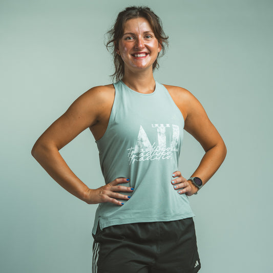 Women's IconicTNK W - Wonder Sage