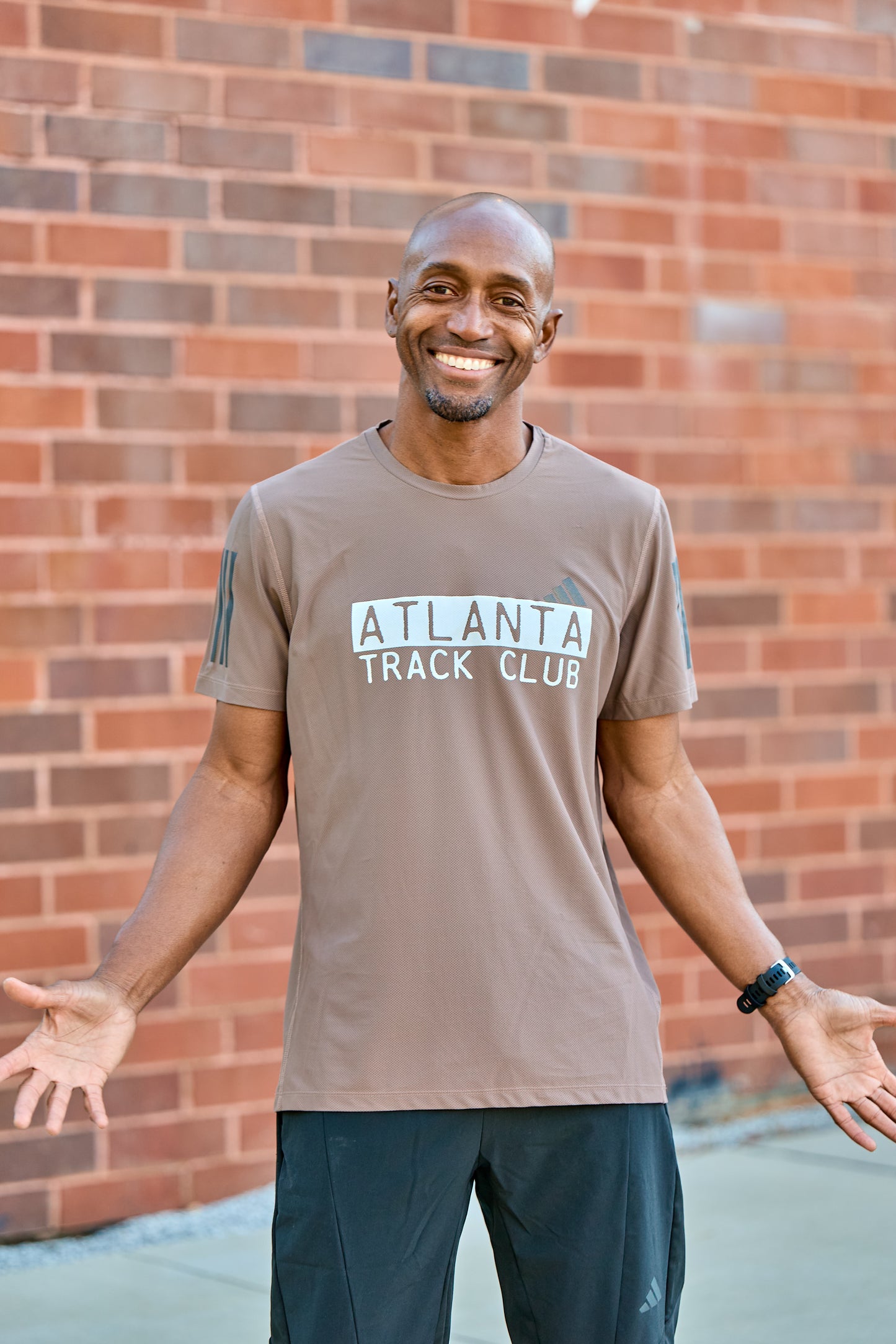 Men's Own the Run Tee - Trace Brown