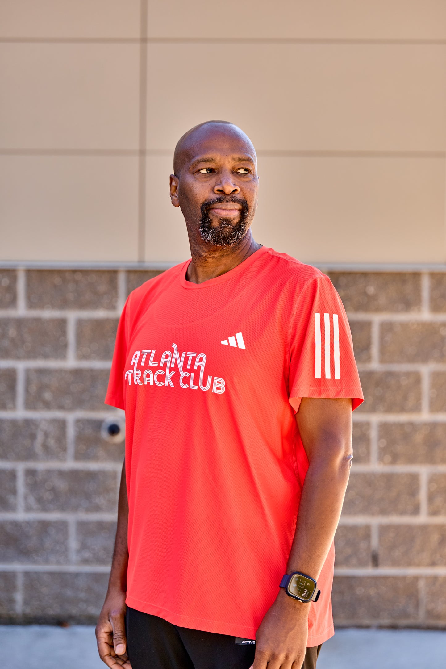 Men's Own The Run Tee - Semi Lucid Red
