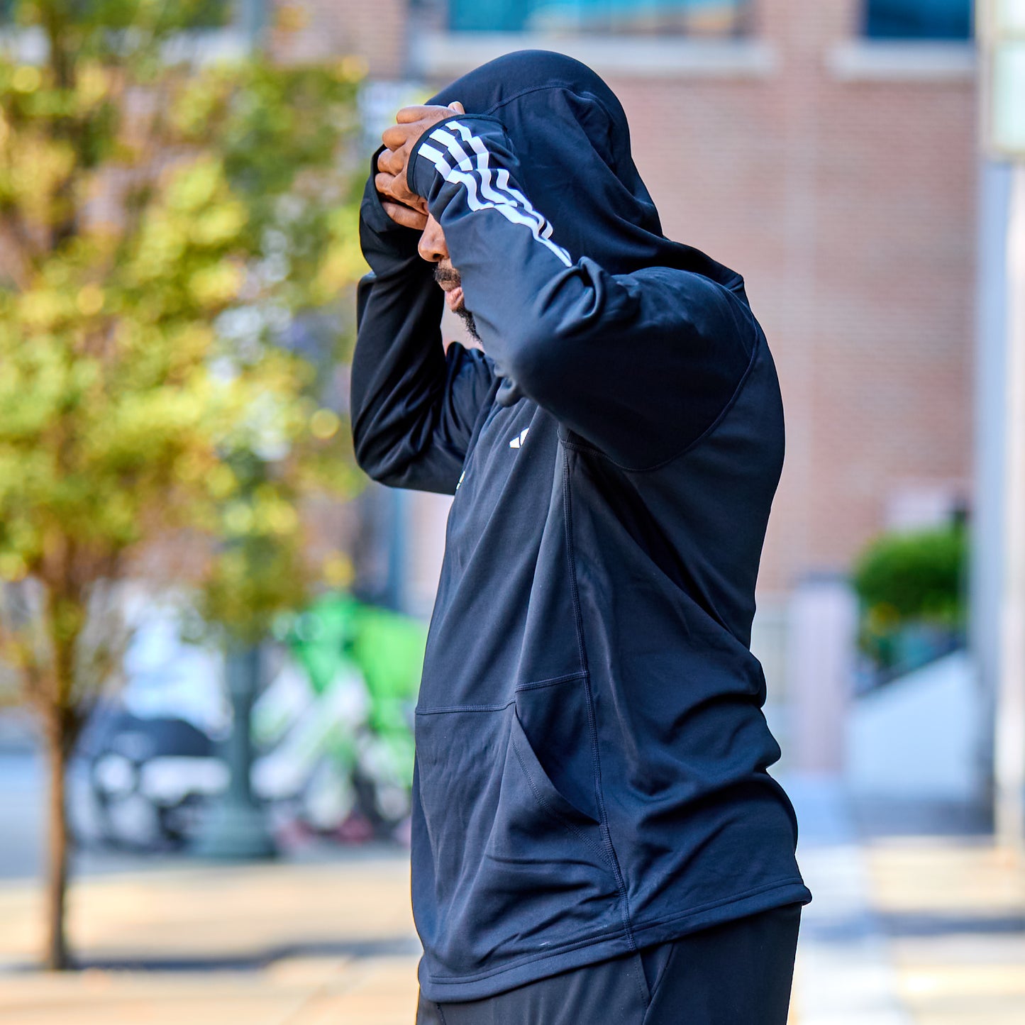 Men's Own the Run 3S Hoodie - Black